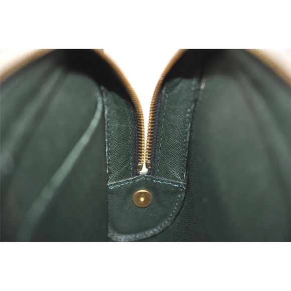 Authentic Louis Vuitton Taiga Baikal Clutch Bag Green - Picture 12 of 16